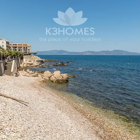 Montse Con Terraza L' Escala